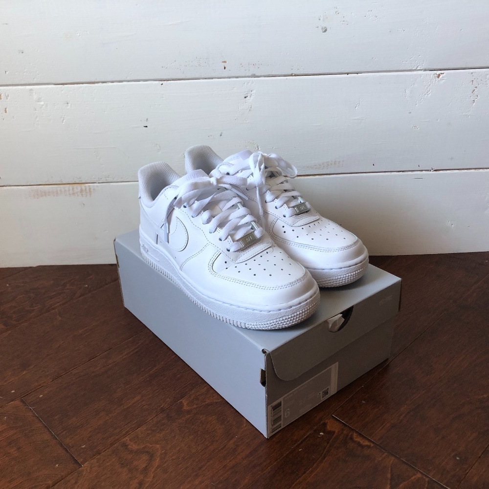 Nike Air Force 1 Women's 6 Men's 4.5 W/ Box